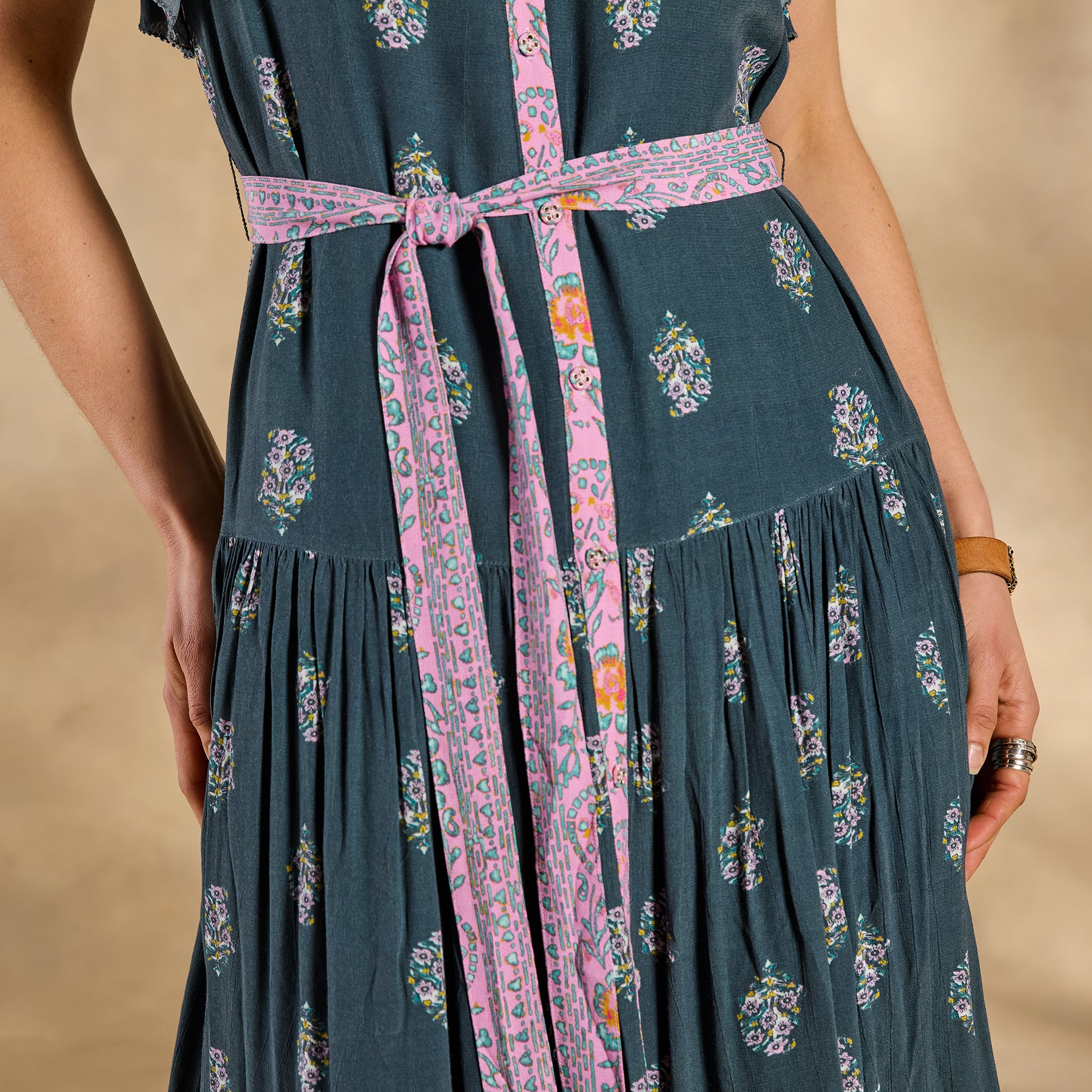 Premium Tierra Dress